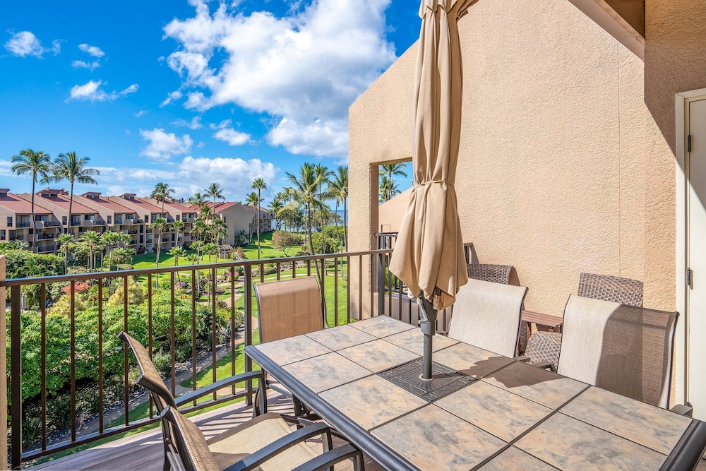 Kamaole Sands 3-406 - Modern Kitchen, Large Lanai, Enclosed Private MB, Split AC