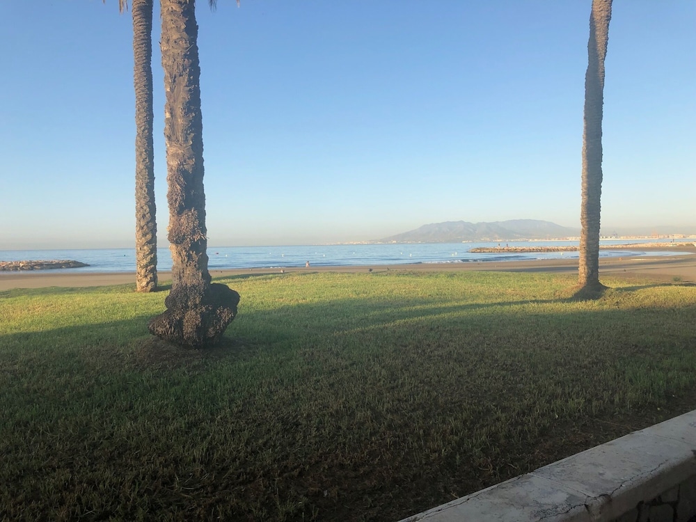 Rentcostadelsol Malaga-El Palo