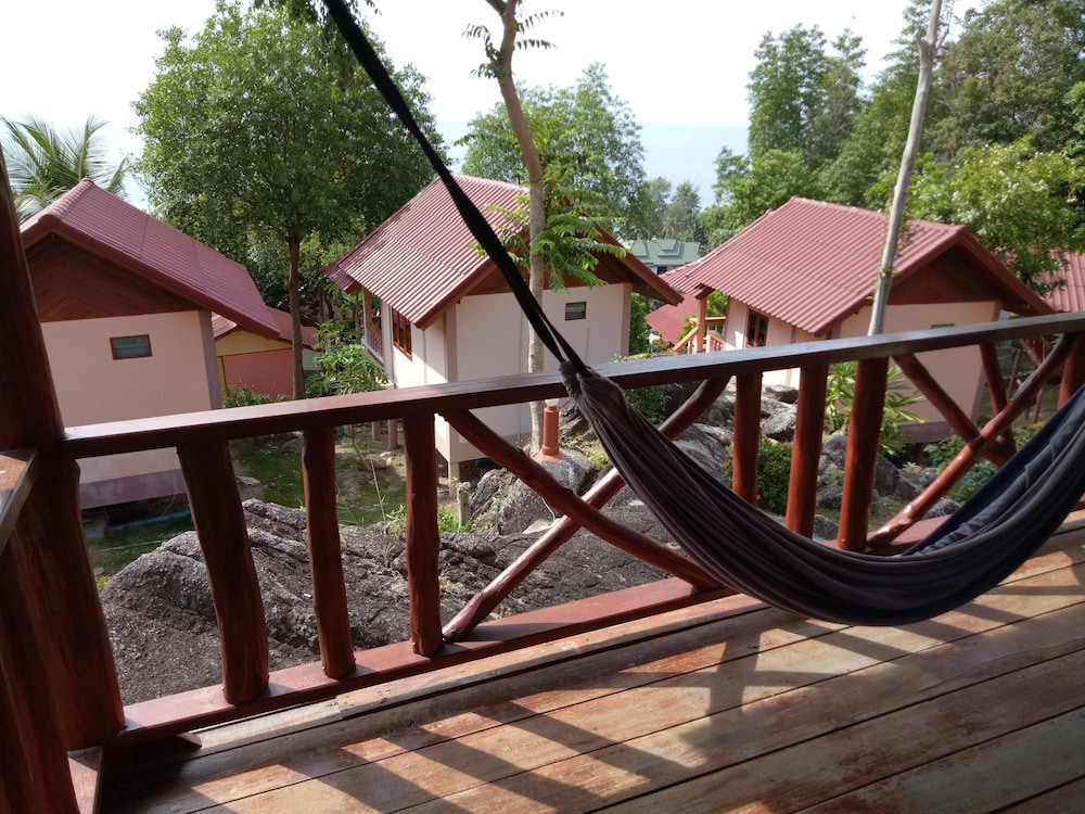 J.B.Hut Bungalows