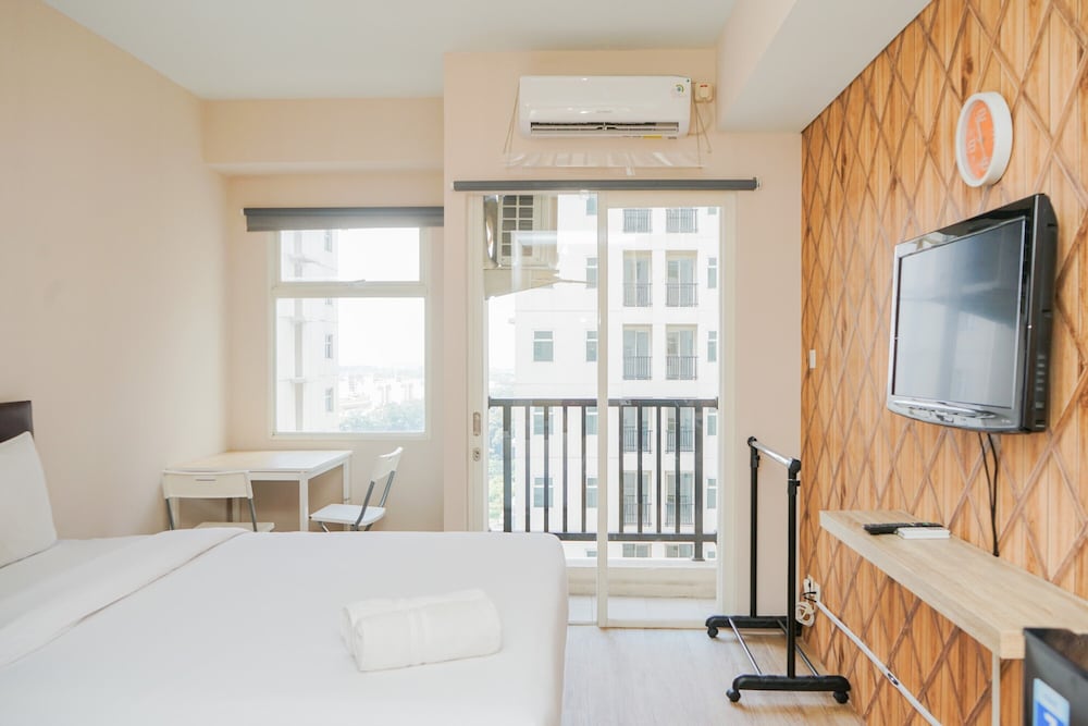 Homey and Simply Studio Apartment at Ayodhya Residences view 3