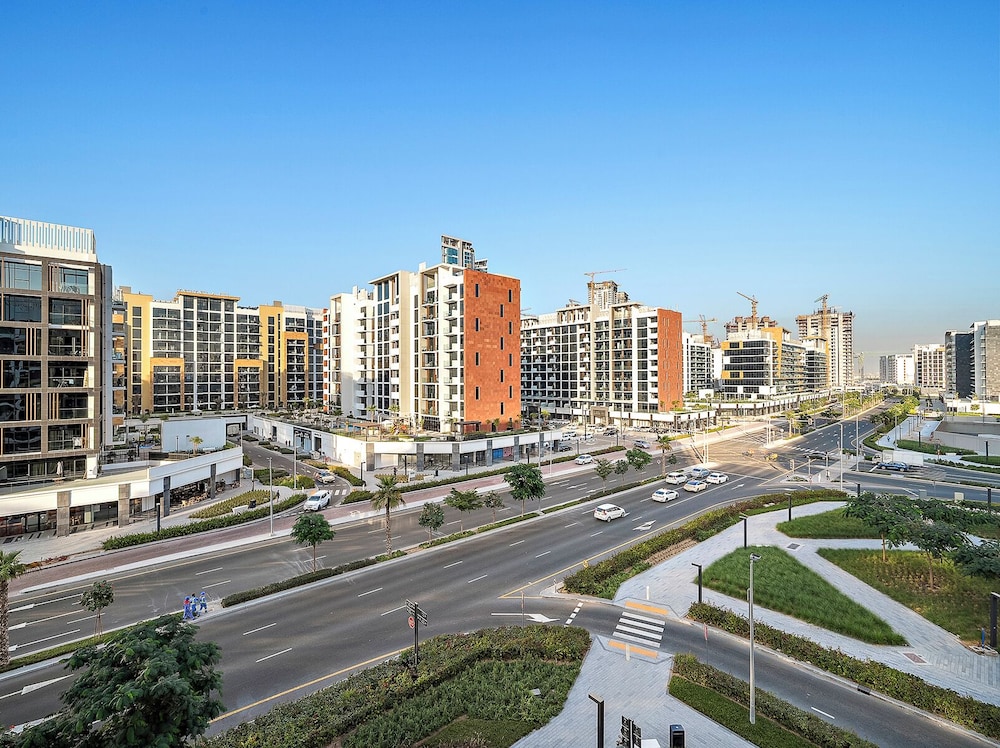 ST 435 Azizi 35