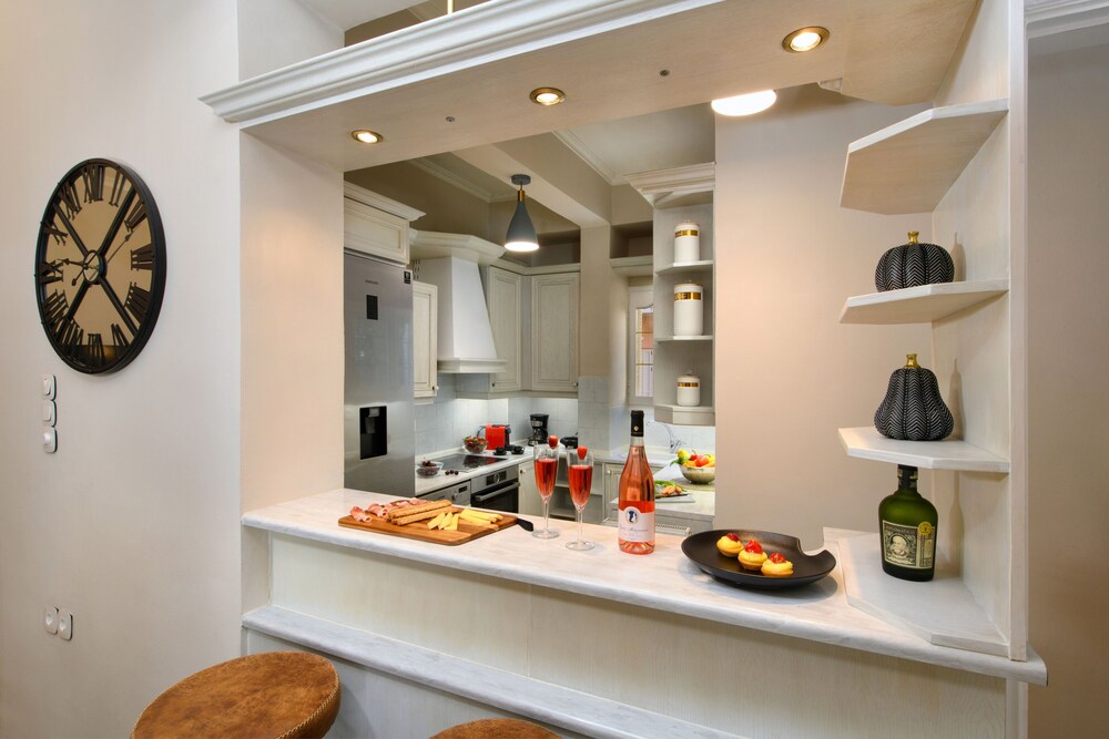Regina's Downtown Apartment Corfuescapes