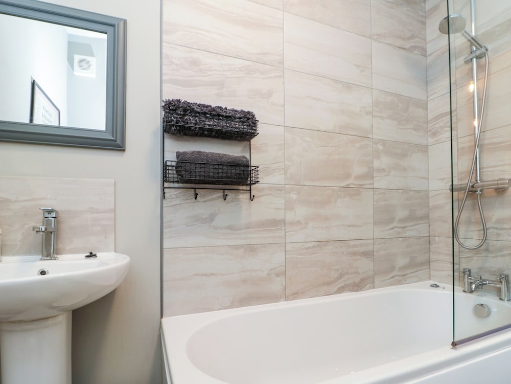 27 Westbourne Grove