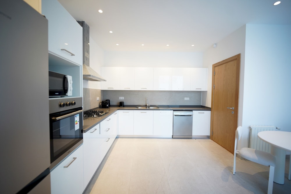 Villa Hermes Seaside and Luxurious