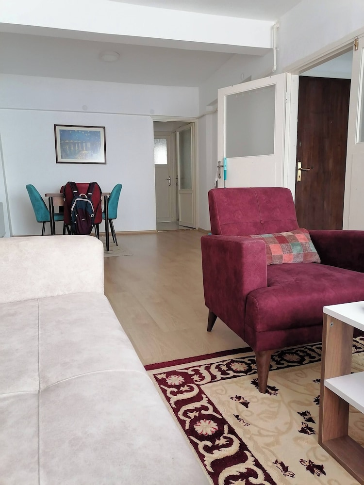 Charming Kadıköy Apartment With City Views