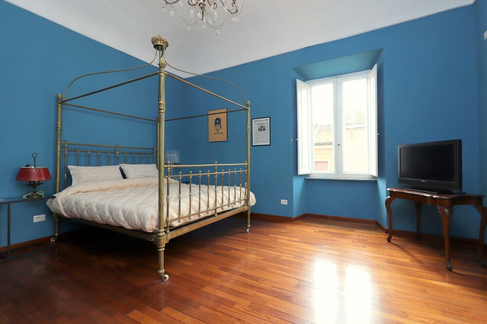 Trevi palazzo storico B&B La Suite Blu