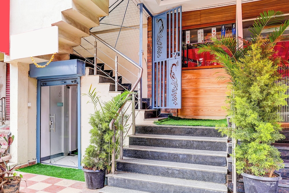 Fabhotel Aranya Residency