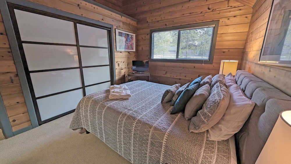 Lava Top 1 2 Bedroom Home