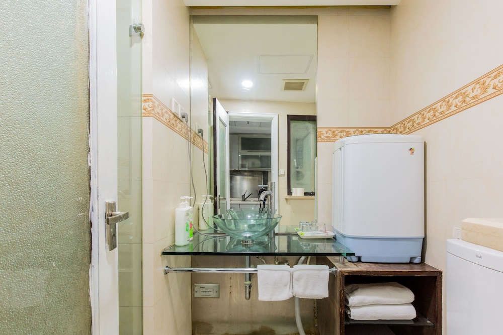 New Space New Hotel (Zhongshan Park)