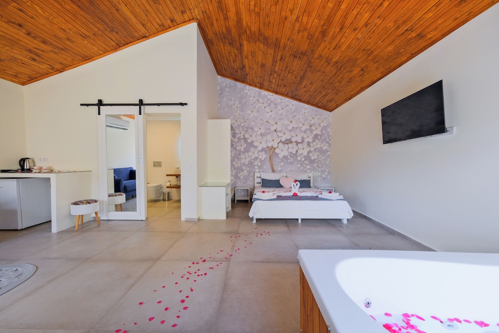 Larimar Suite Otel - Image 72