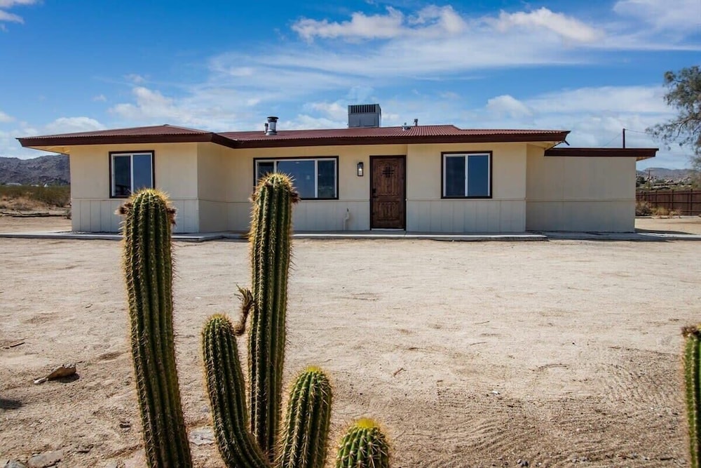 @ Marbella Lane - Moon Designer Home Close to Jtnp