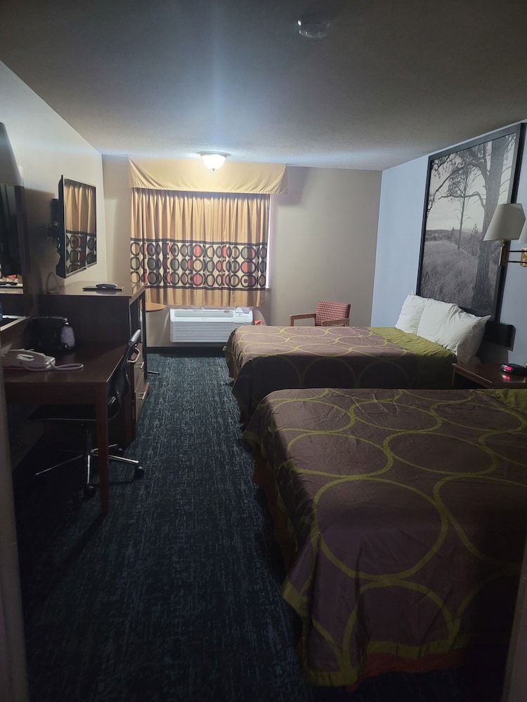 Super 8 by Wyndham Valentine NE