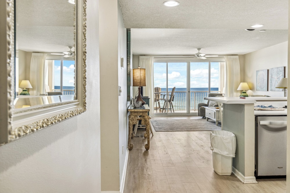 Emerald Key by Southern Vacation Rentals
