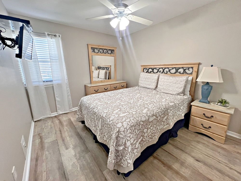 Sea Breeze 318