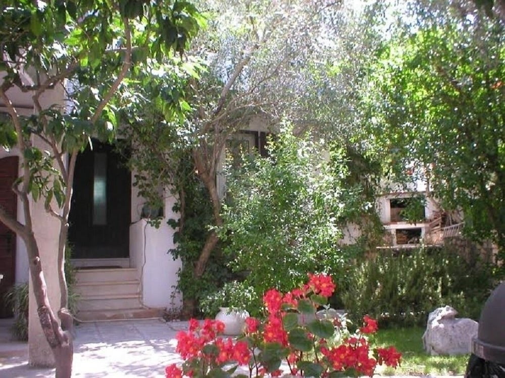 Doria - 20m From Beach - A3 Doric view 3