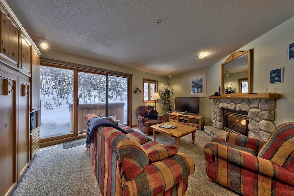 Snow Creek Village #20 By Bear Country-3