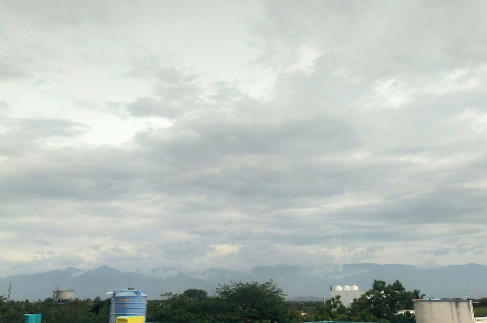 SRI NAVANEETHA KRISHNA MAHAL & RESIDENCY