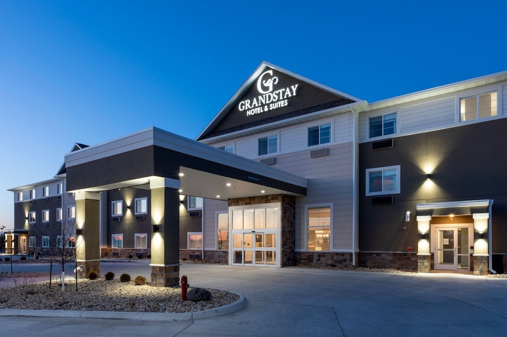 Hotel GrandStay Hotel & Suites Algona IA - Image 1