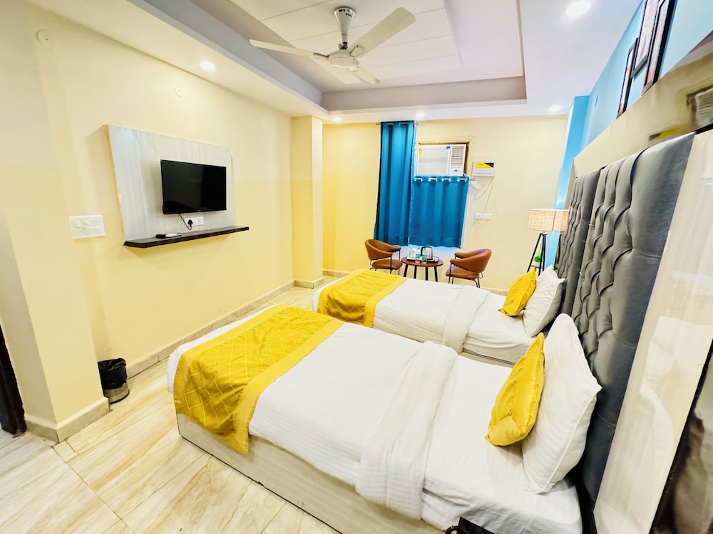 Hotel Shivaka Inn Delhi Airport