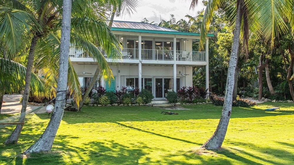 Lush Tropical Plantings In A Gated Compound Located Directly On The Florida Bay 1 Bedroom Cottage by RedAwning view 4
