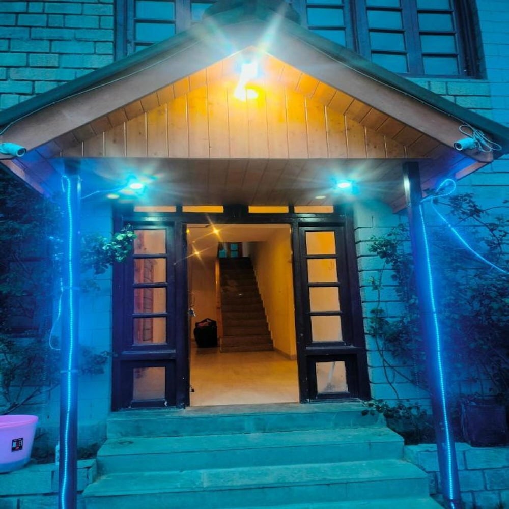 Arigato Cottage