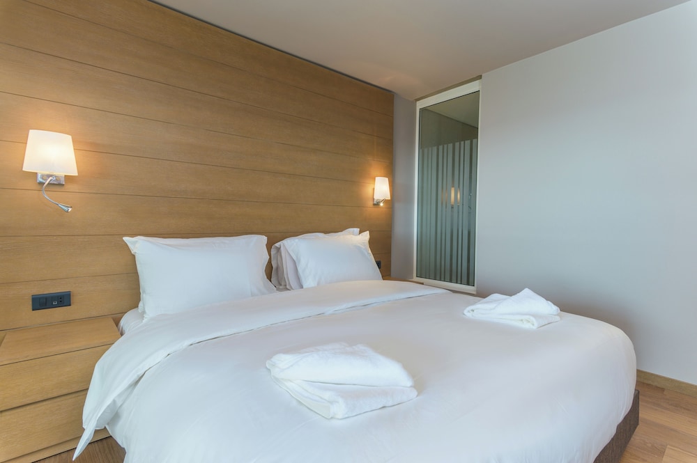 Jounieh Living - Residences by Local Host