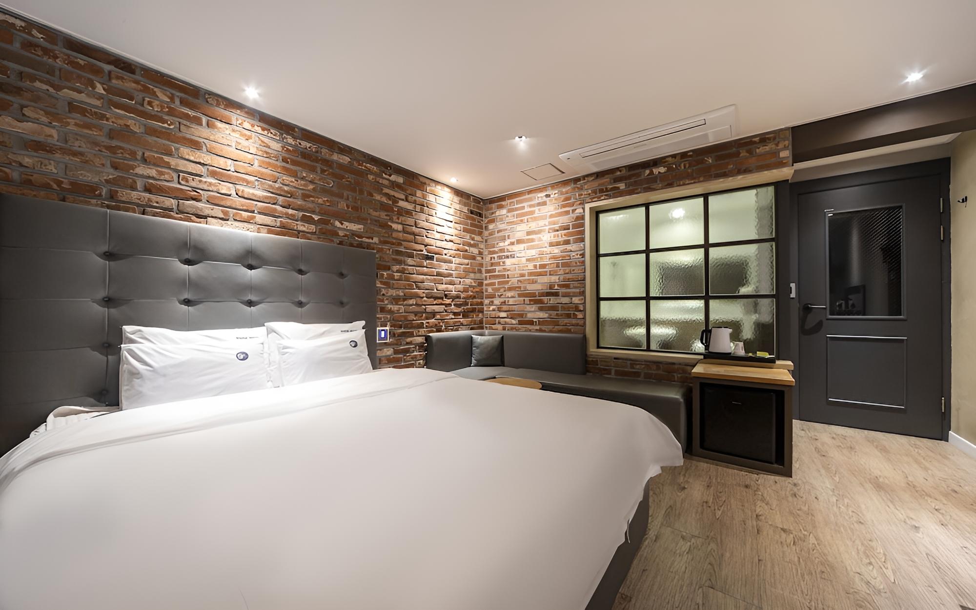 Jinju Nine Hotel