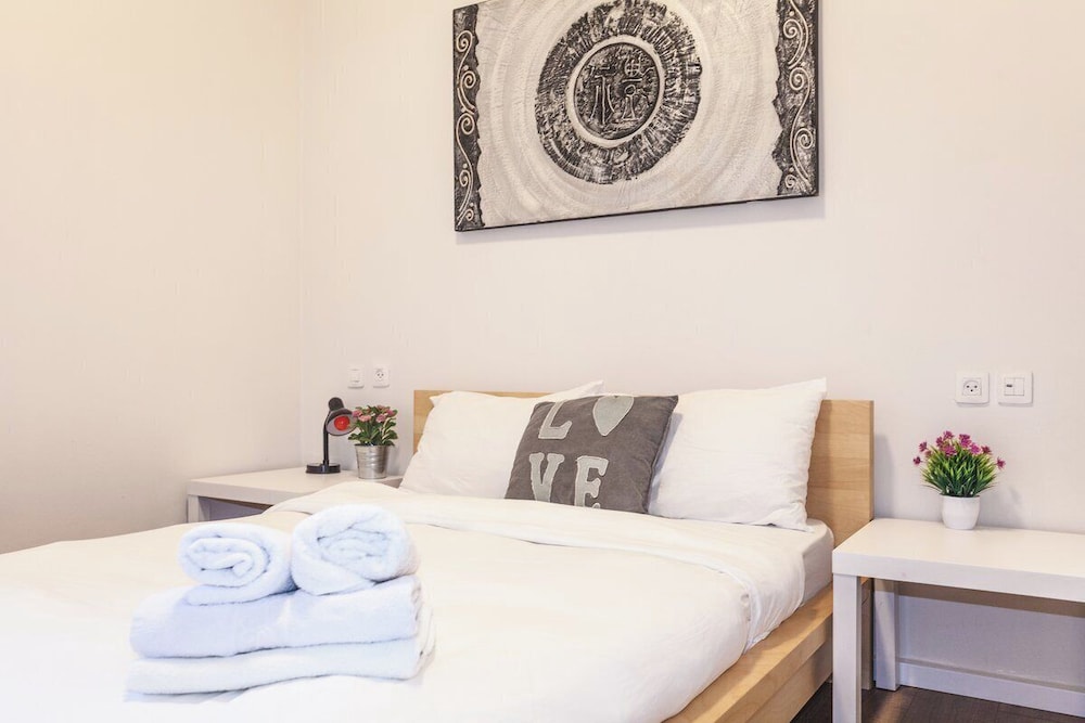 Ben Yehuda By theLight apartment view 2
