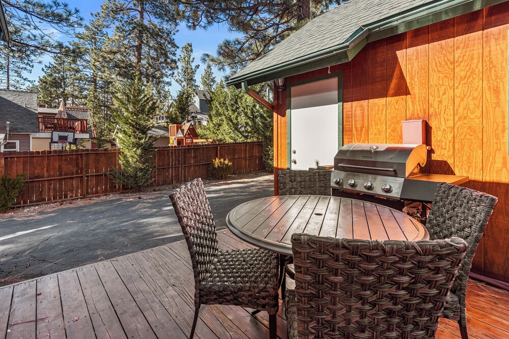 Blue Jay Chalet