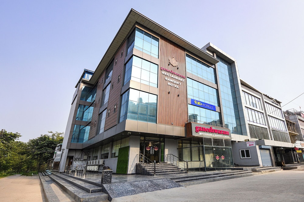 FabHotel Ganeshwaram 141