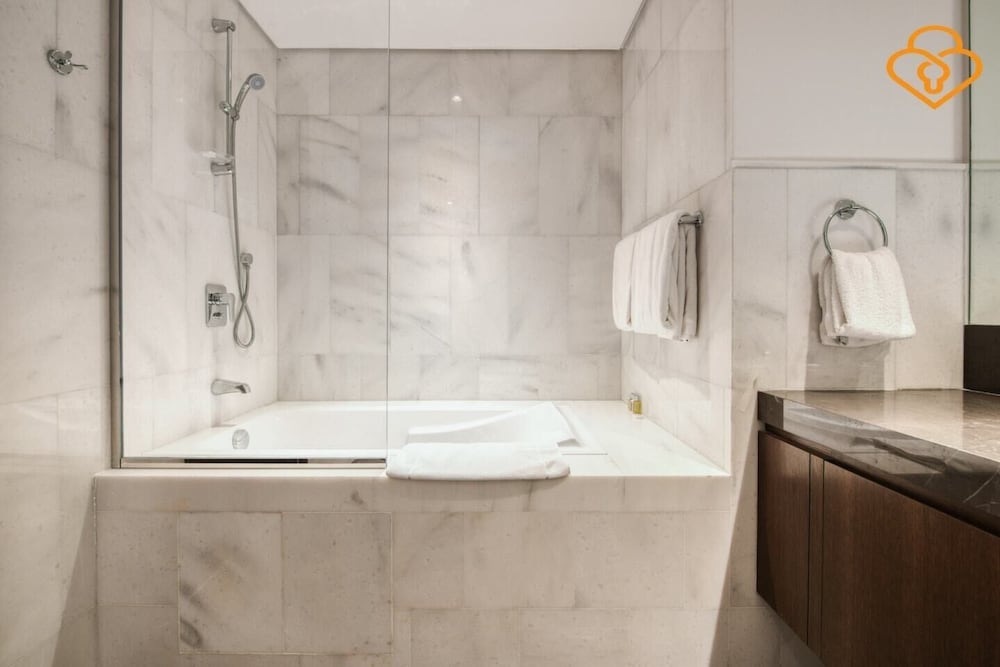 Taj The Residences Two Bed Modern