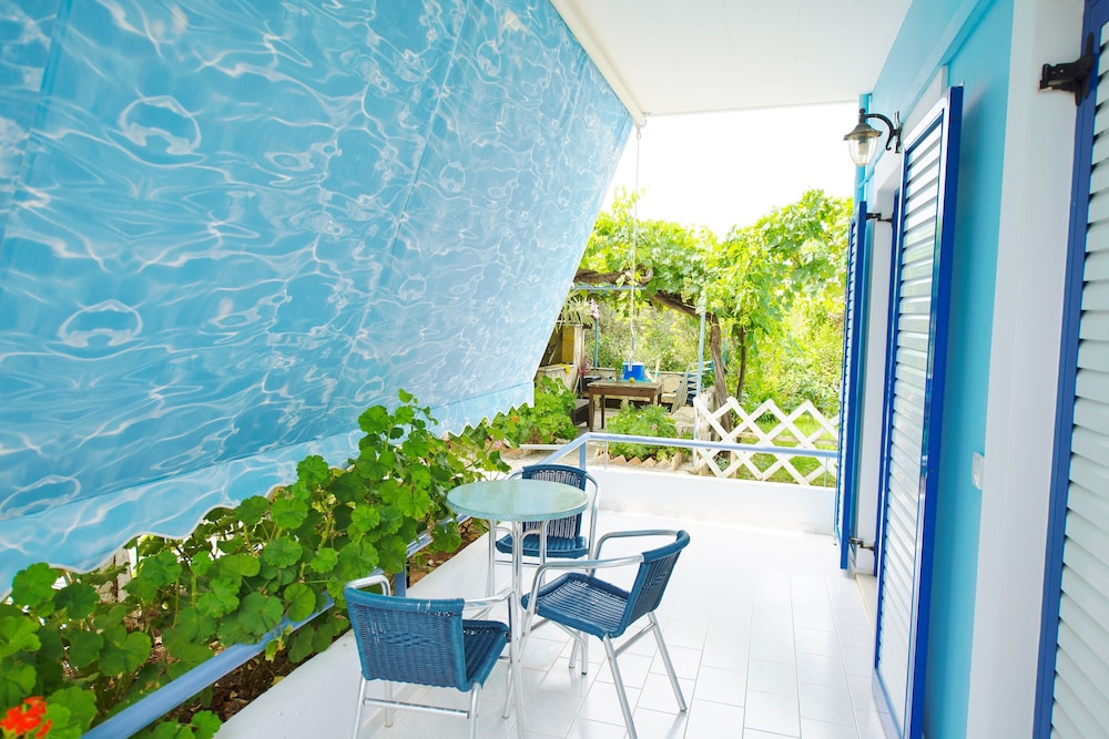 Dimitra Apartment Hotel