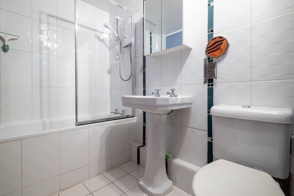 Host Stay Tivoli Den view 5