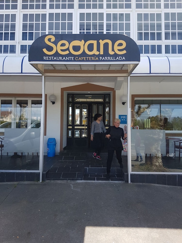 Hostal Restaurante Seoane view 3