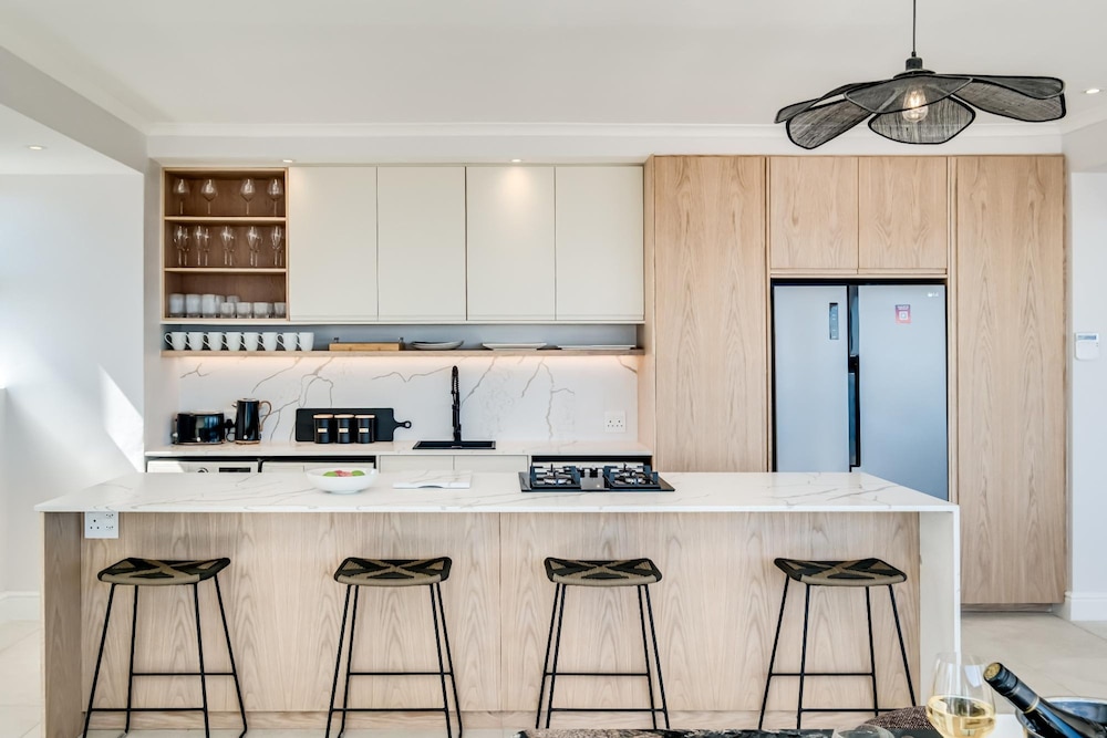 Sea View 3bed Camps Bay Apt Sapphire Tide Pad