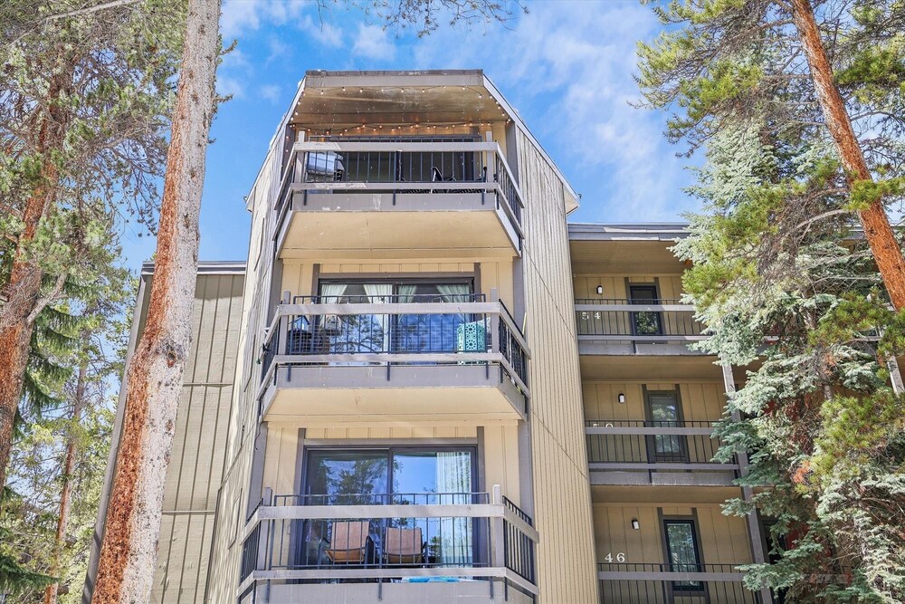 Gold Camp 54 2 Bedroom Condo