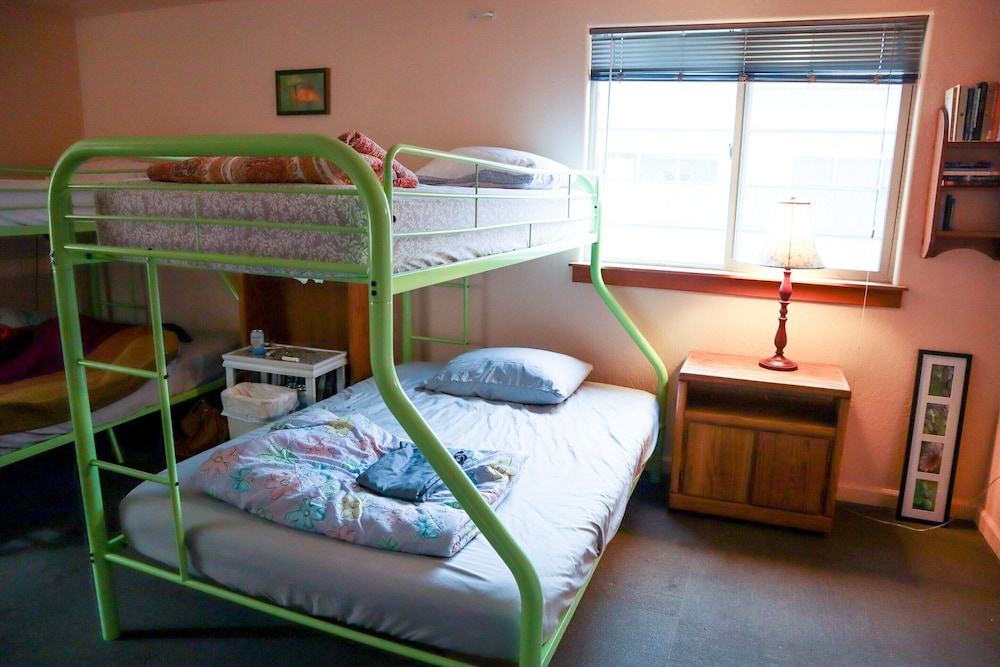 Ashland Vacations - Ashland Commons Hostel - Property Image 32