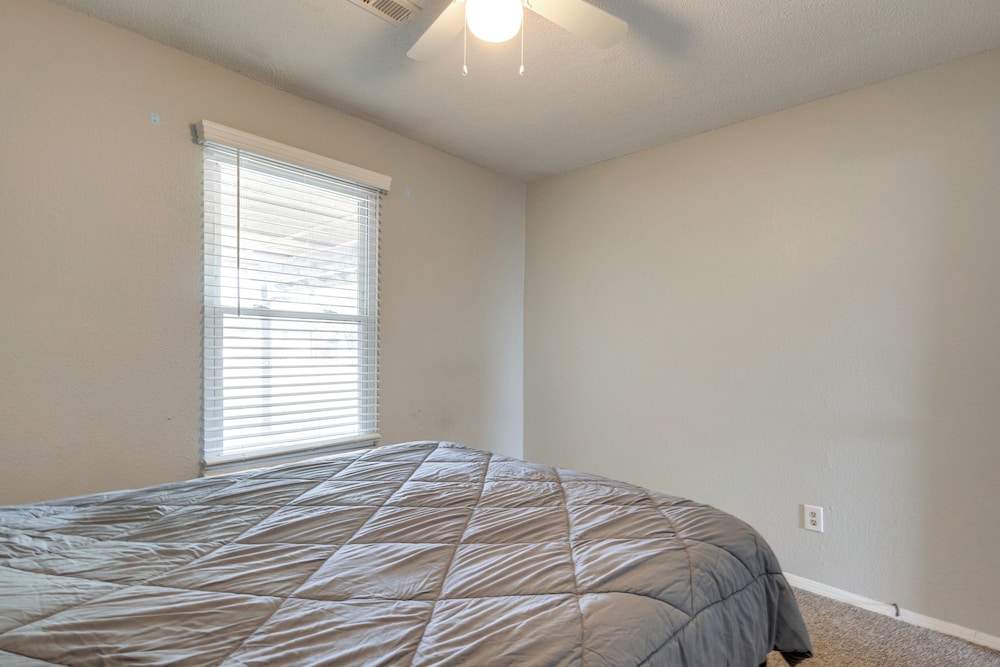 12 Mi to St Louis: Pet-friendly Metro East Home