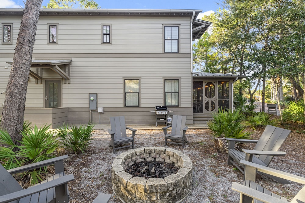 Magnolia Cottages by the Sea by Panhandle Getaways