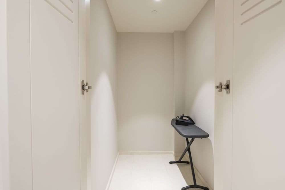 Ist flats Serviced Apartments - EMAAR SQ