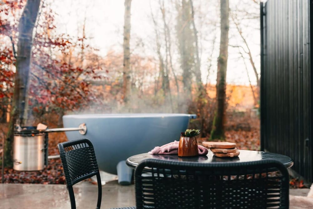 Cabin in the Woods With hot tub