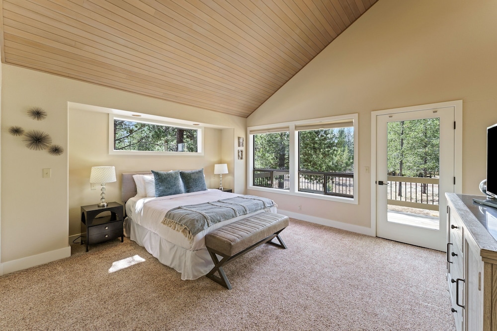 20 Aspen Lane 5 Bedroom Home