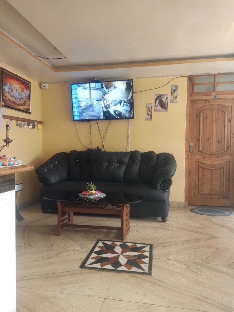 Varindavan Hotel & Restaurant