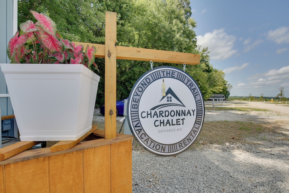 'the Chardonnay Chalet' Defiance Studio Trail!