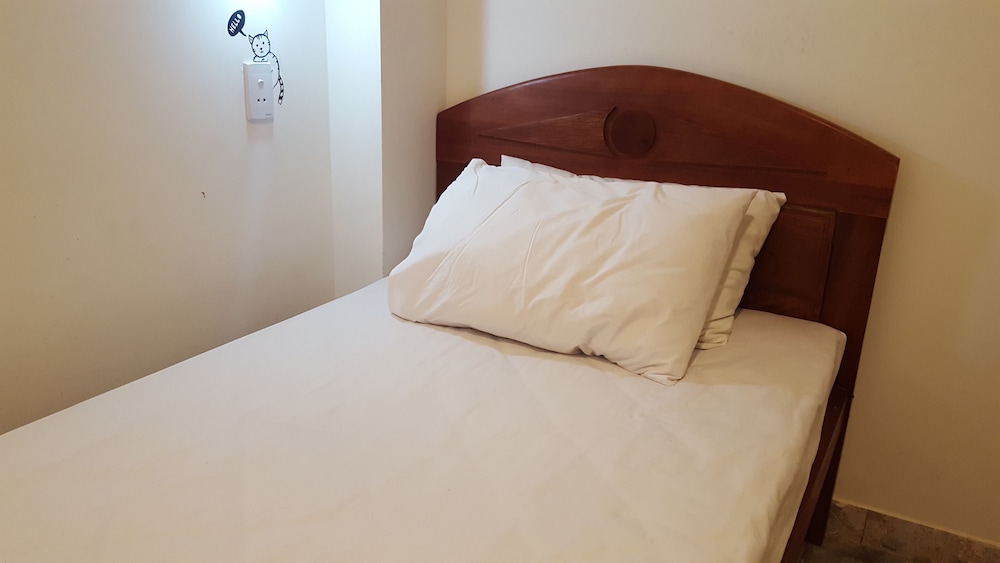 Glocal Beachside Hostel