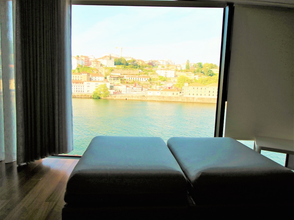 LUXURY VIEWS by YoursPorto