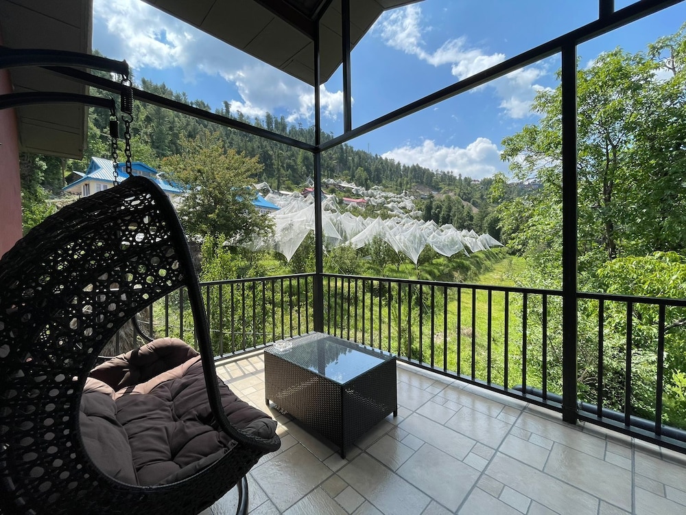 The Himalayan Shire view 3