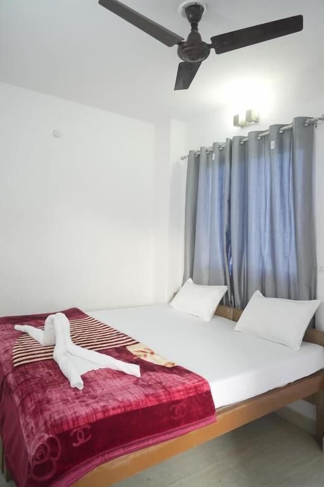 Varanasi Rest House