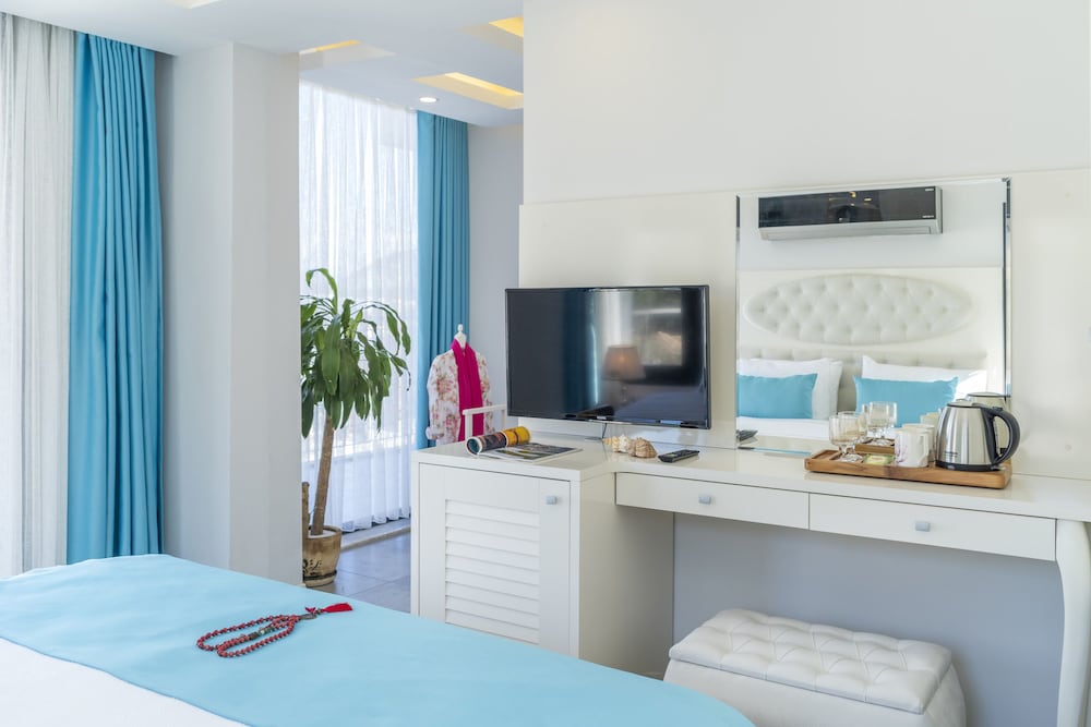 Monastery Suites Hotel - Image 7