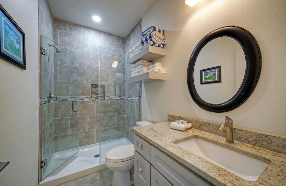 Marlin Madness by Avantstay Waterfront Getaway w Community Pool Boat Dock